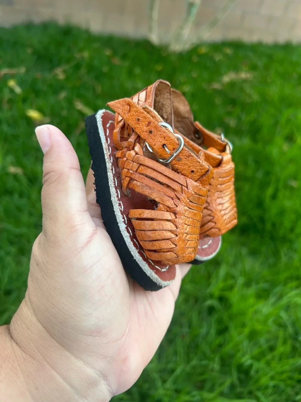 Huaraches Woven Leather Sandals - Tan